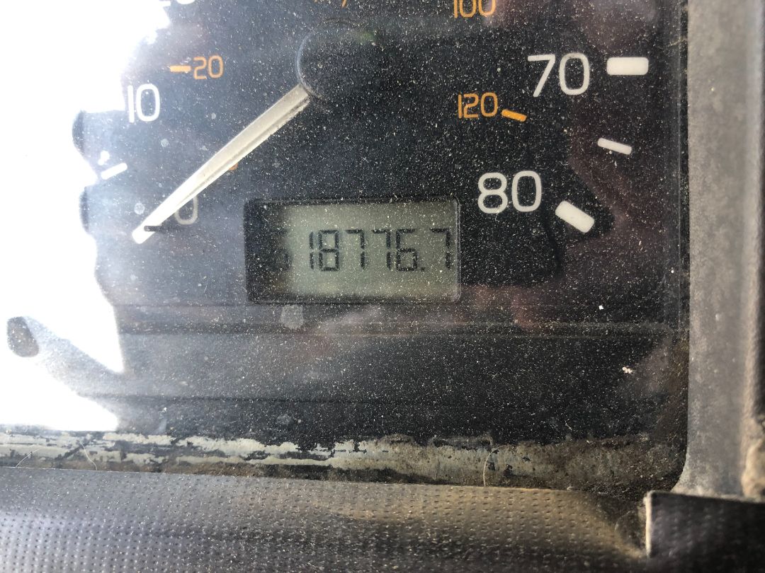 1999 VOLVO VNL64T770 - Image 8